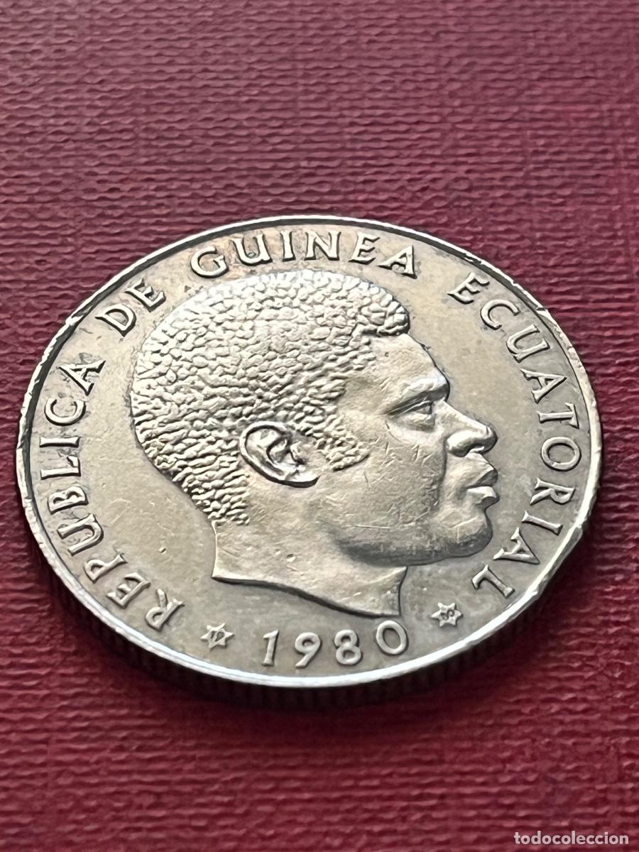Monedas antiguas de &Aacute;frica: Antigua moneda de Guinea Ecuatorial de 50 Bipkwele de 1980.
