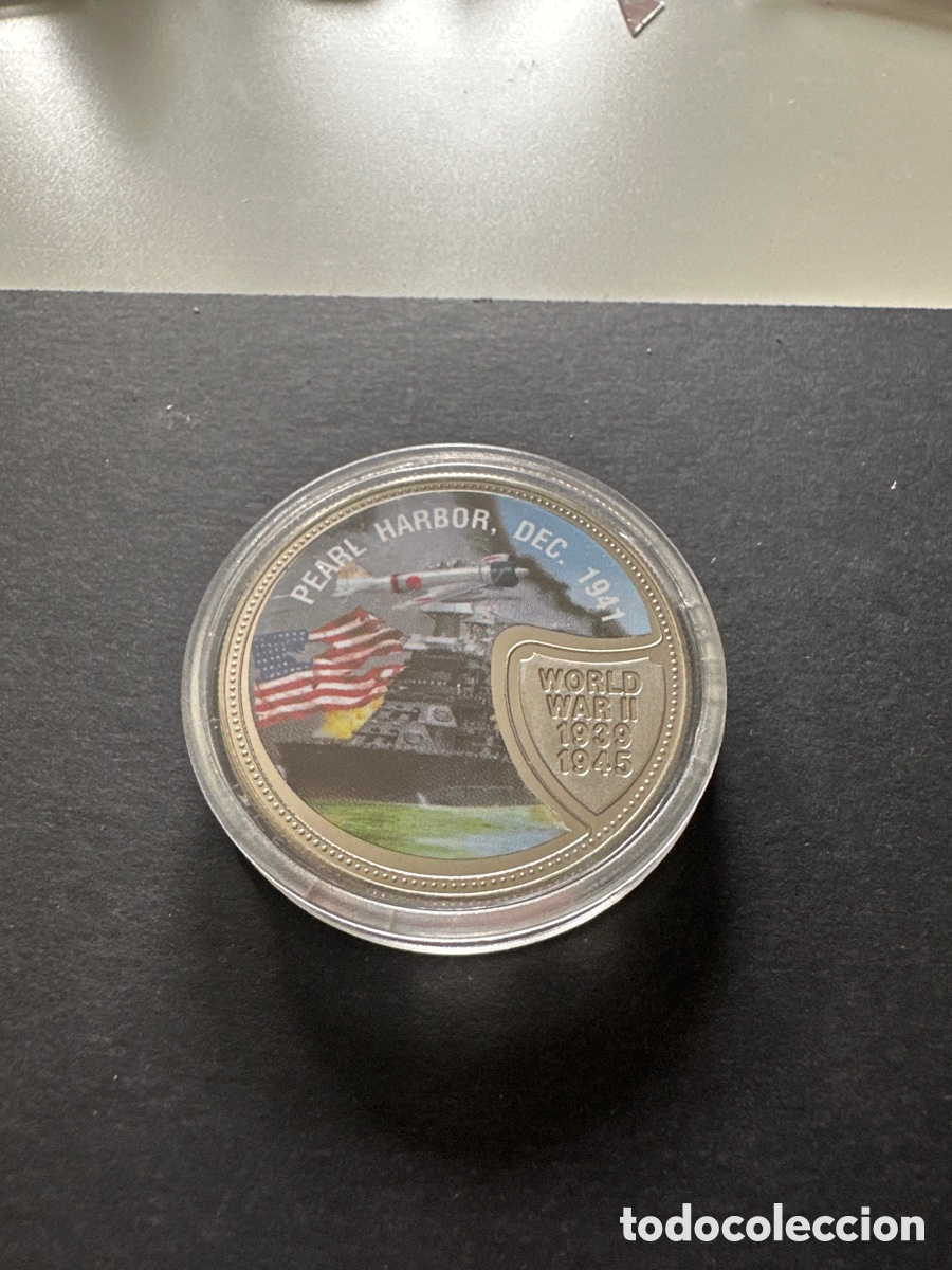 Monedas antiguas de &Aacute;frica: Moneda de Liberia de 10 dollars en color conmemorando la guerra de Pearl Harbor , a&ntilde;o 2001
