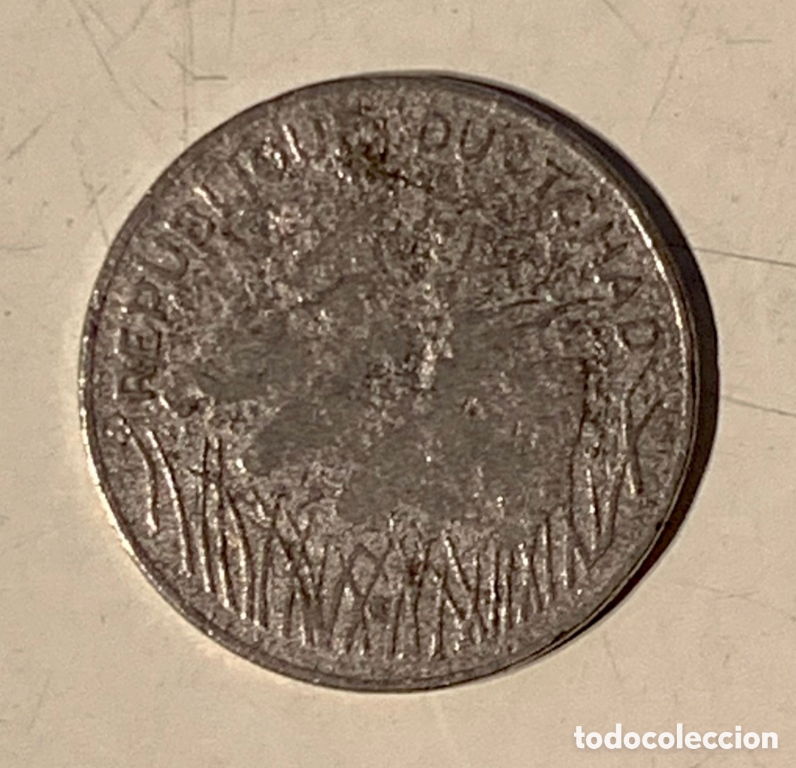 Monedas antiguas de &Aacute;frica: Moneda. Banque C&eacute;ntrale. Republique du TCHAD. GBL BAZOR. 100 Francs. 1972.