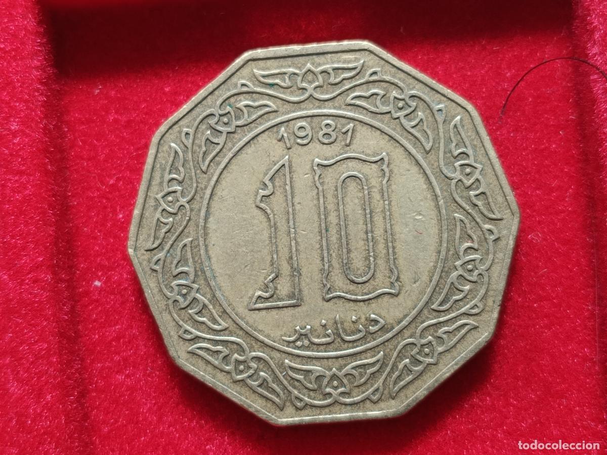 Monedas antiguas de &Aacute;frica: 10 dinar / dinares Argelia 1981