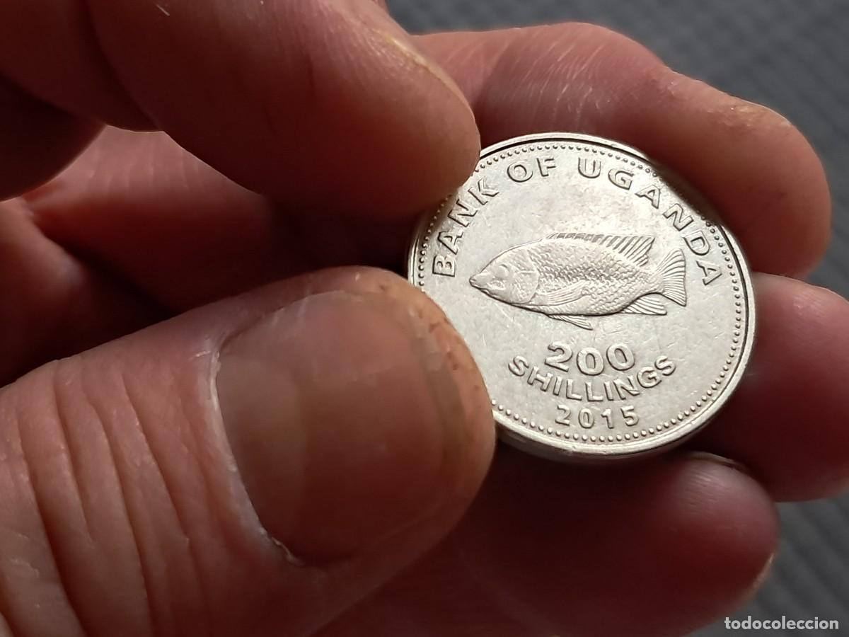 Monedas antiguas de &Aacute;frica: MONEDA DE UGANDA 200 CHELINES / SHILLINGS 2015 (magn&eacute;tica) KM# 68a, F.