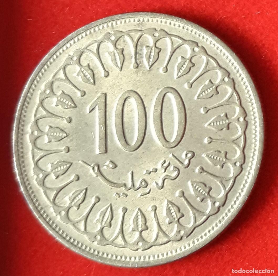 Monedas antiguas de &Aacute;frica: MONEDA DE TUN&Eacute;Z 1983 - 100 MIL&Iacute;METROS - LAT&Oacute;N