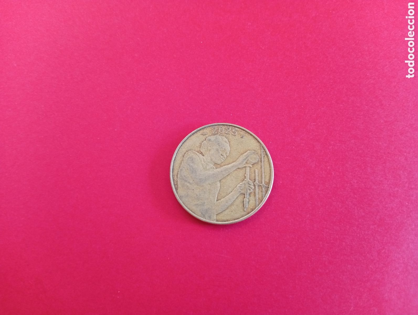 Monedas antiguas de &Aacute;frica: 25 francos &Aacute;frica Oeste 2025