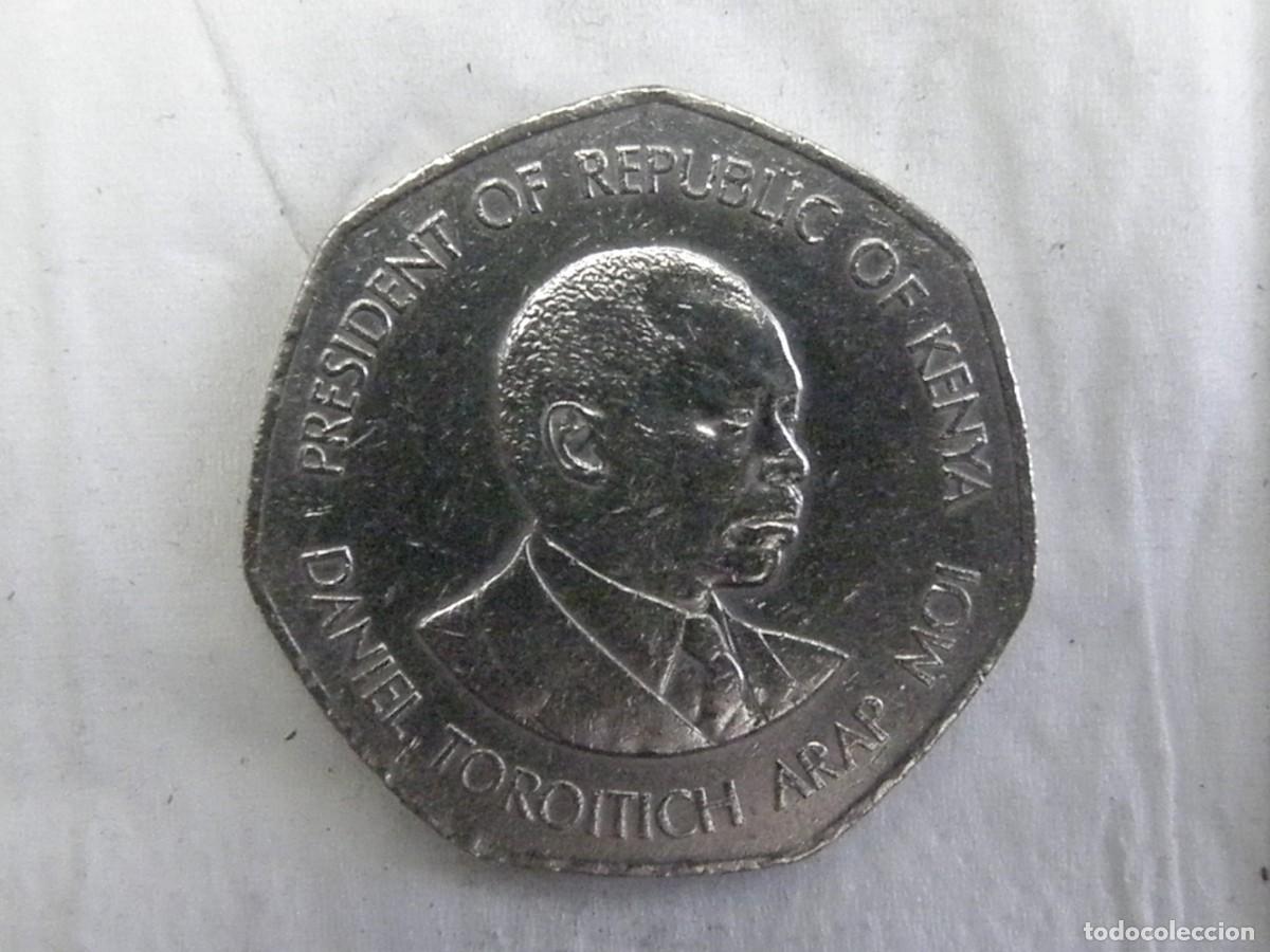 Monedas antiguas de &Aacute;frica: Kenya 5 Shillings 1985 Daniel Arap Moi heptagonal
