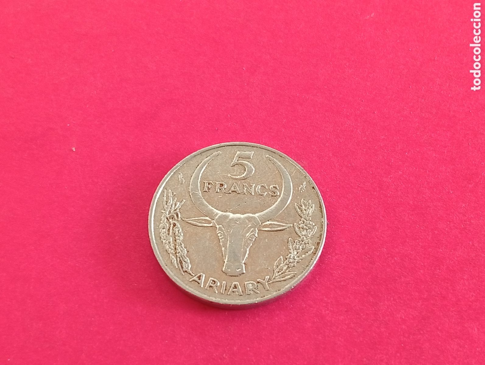 Monedas antiguas de &Aacute;frica: 5 francos de Madagascar 1982 - Foto 1