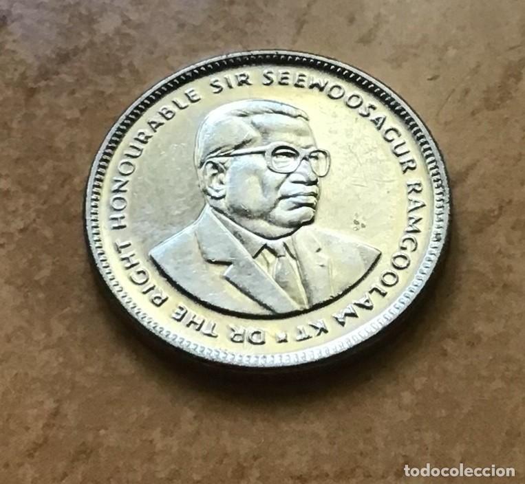 Monedas antiguas de &Aacute;frica: 20 centavos de Islas Mauricio. A&ntilde;o 2012 - Foto 2
