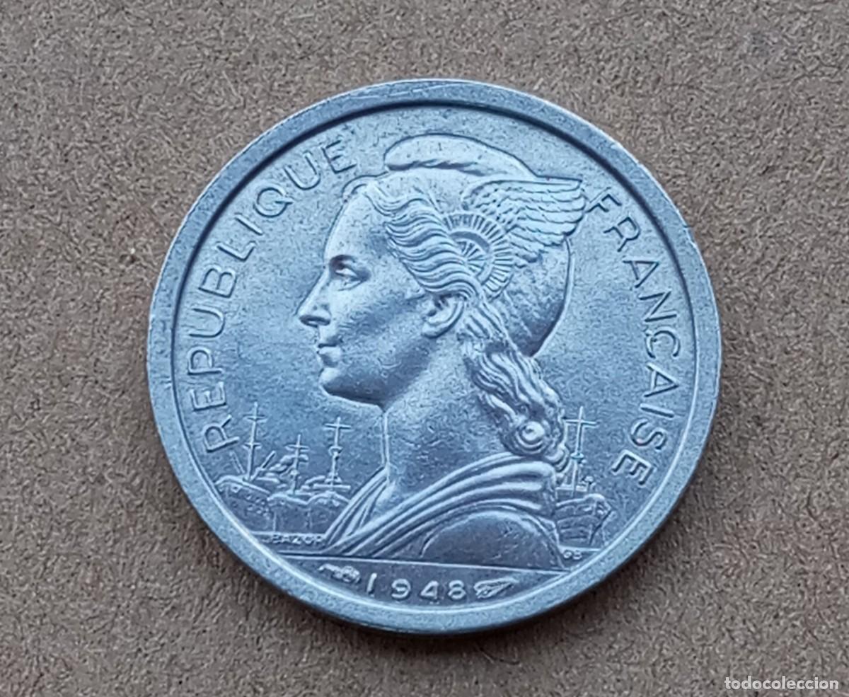 Monedas antiguas de &Aacute;frica: LOTE N&ordm; 27 MONEDA DE REUNION (SIN CIRCULAR)