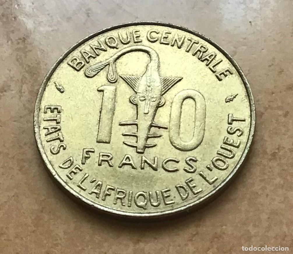 Monedas antiguas de &Aacute;frica: 10 francos de &Aacute;frica del Oeste. A&ntilde;o 1975