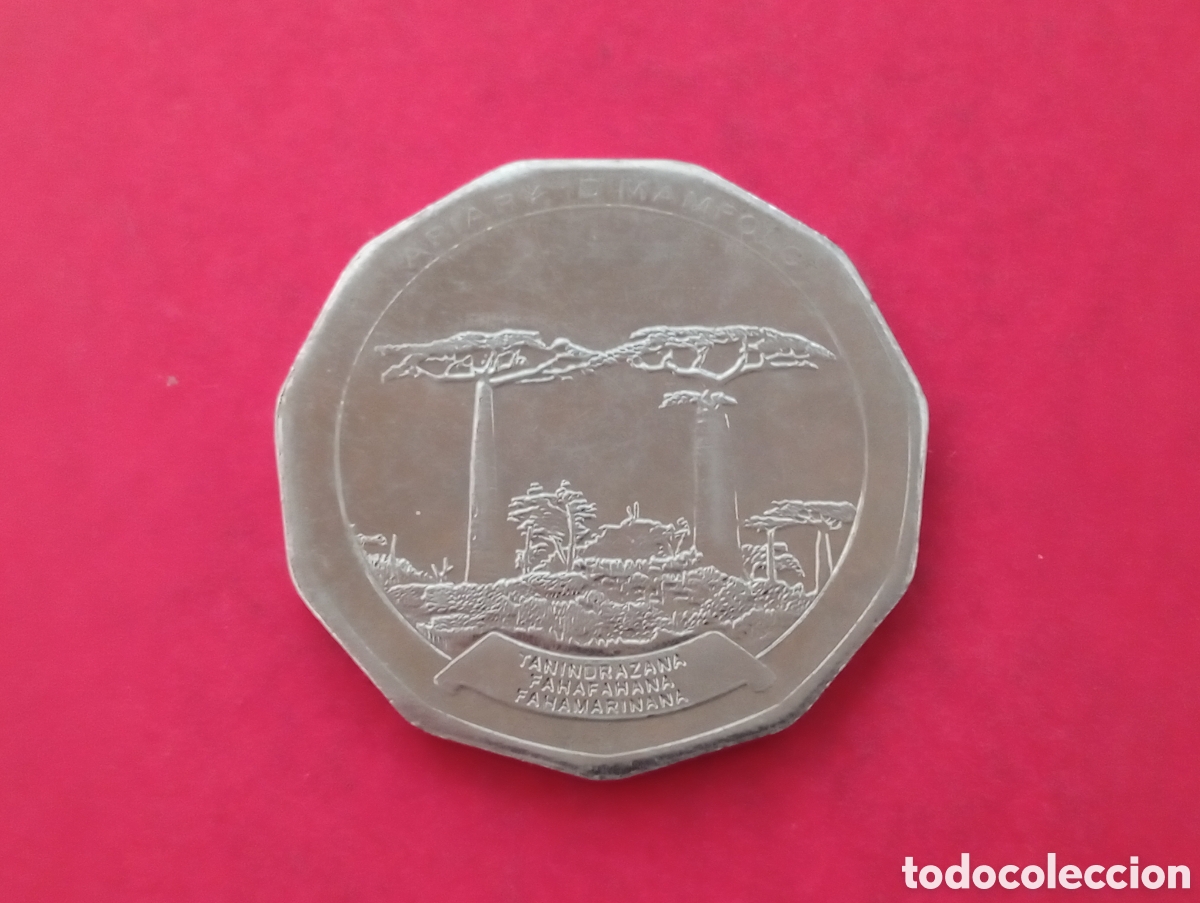 Monedas antiguas de &Aacute;frica: 50 ariary de Madagascar 1996