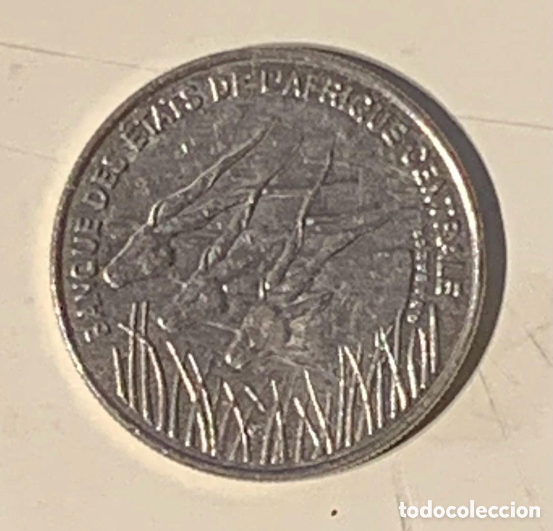 Monedas antiguas de &Aacute;frica: Moneda. Banque C&eacute;ntrale de l&rsquo;Afrique C&eacute;ntrale. GBL BAZOR. 100 Francs. 2003.
