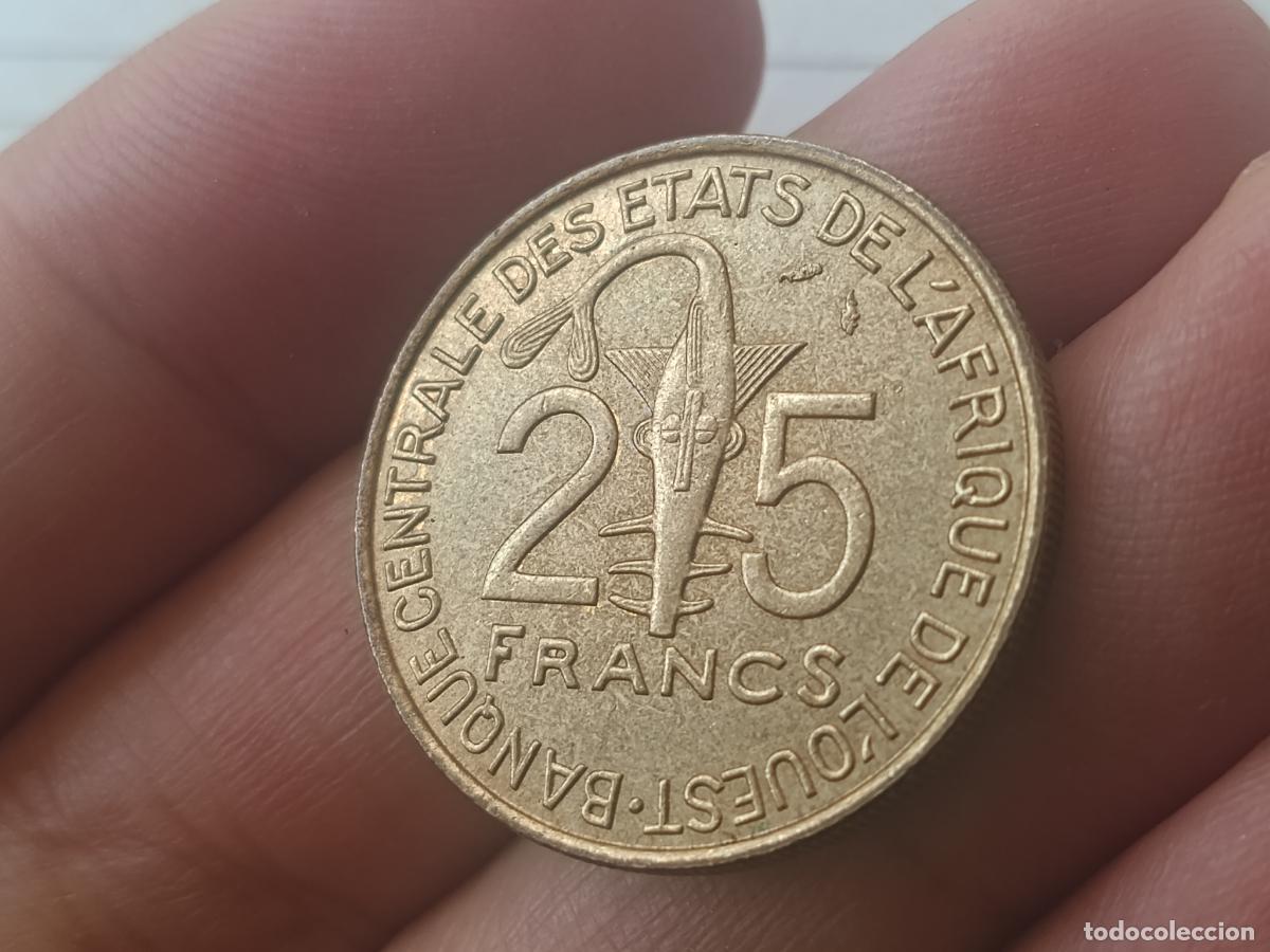 Monedas antiguas de &Aacute;frica: 25 francos de &Aacute;frica del Oeste 1975