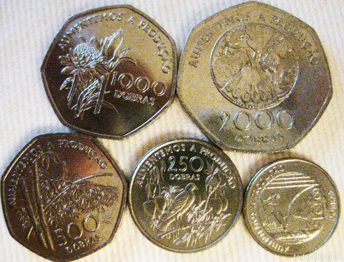 Monedas antiguas de &Aacute;frica: Santo Tom&eacute; y Pr&iacute;ncipe, Set de 5 monedas 1997: 100, 250, 500, 100 y 2000 Dobras./ SC.