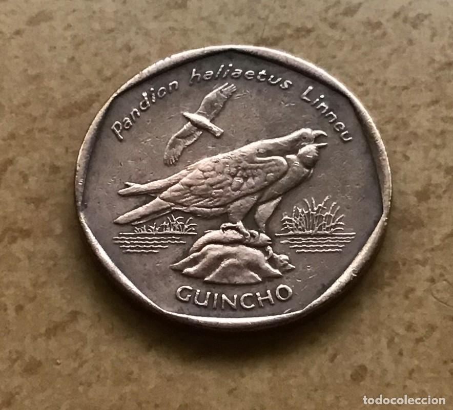 Monedas antiguas de &Aacute;frica: 5 escudos conmemorativos de Cabo Verde. Guincho (P&aacute;jaro). A&ntilde;o 1994