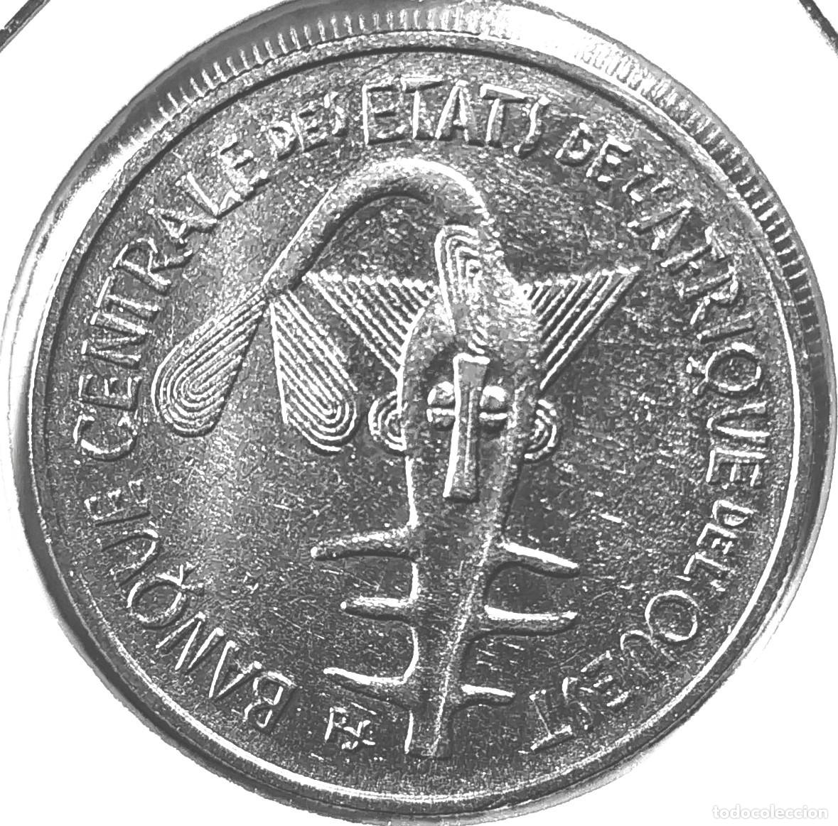 Monedas antiguas de &Aacute;frica: AFRICA OCCIDENTAL (BCEAO) - FRANCO CFA (1958-) - 100 FRANCOS 1967 - A - 7 GR. NIQUEL - DIAMETRO 26 m