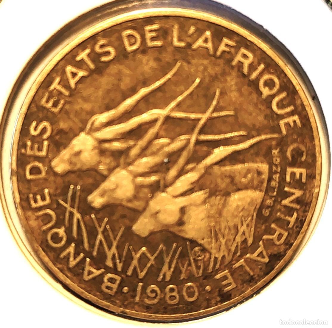Monedas antiguas de &Aacute;frica: AFRICA CENTRAL (BEAC) - FRANCO CFA (1973-) - 10 FRANCOS 1980 - A - 4 GR. COBRE-ALUMINIO-NIQUEL