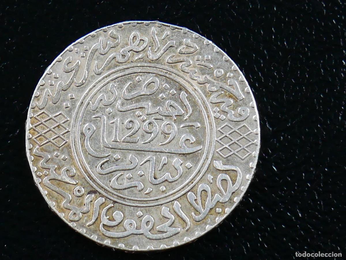 Monedas antiguas de &Aacute;frica: Marruecos 1882 (AH1299) &ndash; 2&frac12; Dirhams Moulay al-Hasan I &ndash; Plata .835 &ndash; Y#6
