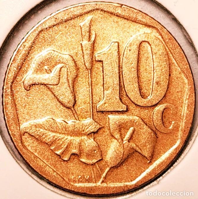 Monedas antiguas de &Aacute;frica: SUDAFRICA (1961-) - 10 CENTAVOS 2001 - REPUBLICA - FLORES - A - 2 GR. ACERO BRONCEADO