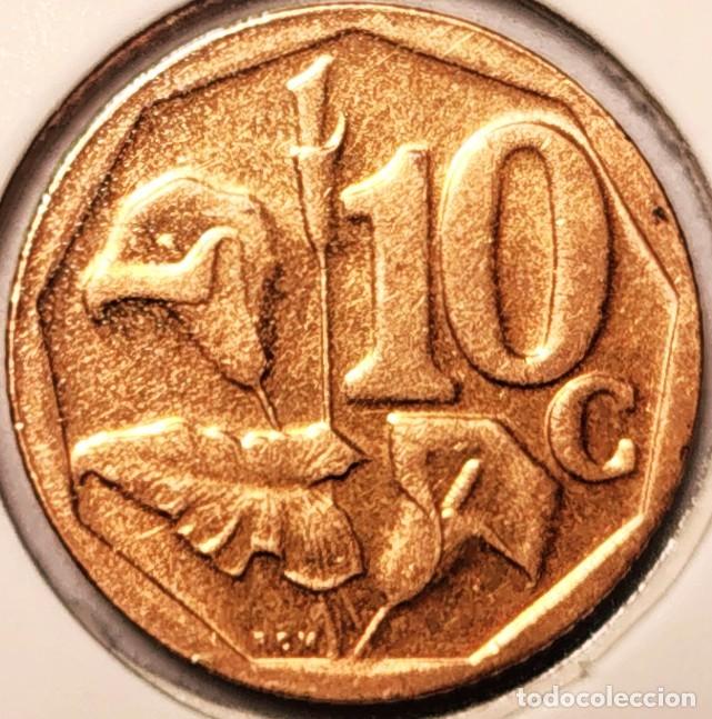 Monedas antiguas de &Aacute;frica: SUDAFRICA (1961-) - 10 CENTAVOS 2003 - REPUBLICA - FLORES - A - 2 GR. ACERO BRONCEADO