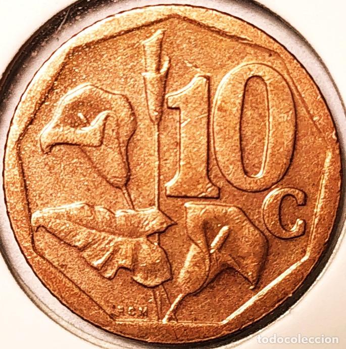 Monedas antiguas de &Aacute;frica: SUDAFRICA (1961-) - 10 CENTAVOS 2005 - REPUBLICA - FLORES - A - 2 GR. ACERO BRONCEADO
