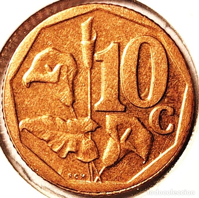Monedas antiguas de &Aacute;frica: SUDAFRICA (1961-) - 10 CENTAVOS 2010 - REPUBLICA - FLORES - A - 2 GR. ACERO BRONCEADO
