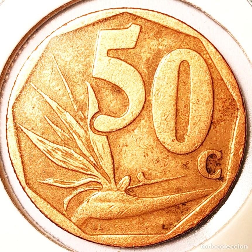 Monedas antiguas de &Aacute;frica: SUDAFRICA (1961-) - 50 CENTAVOS 2005 - REPUBLICA - FLORES - A - 5 GR. ACERO BRONCEADO - DIAMETRO 22