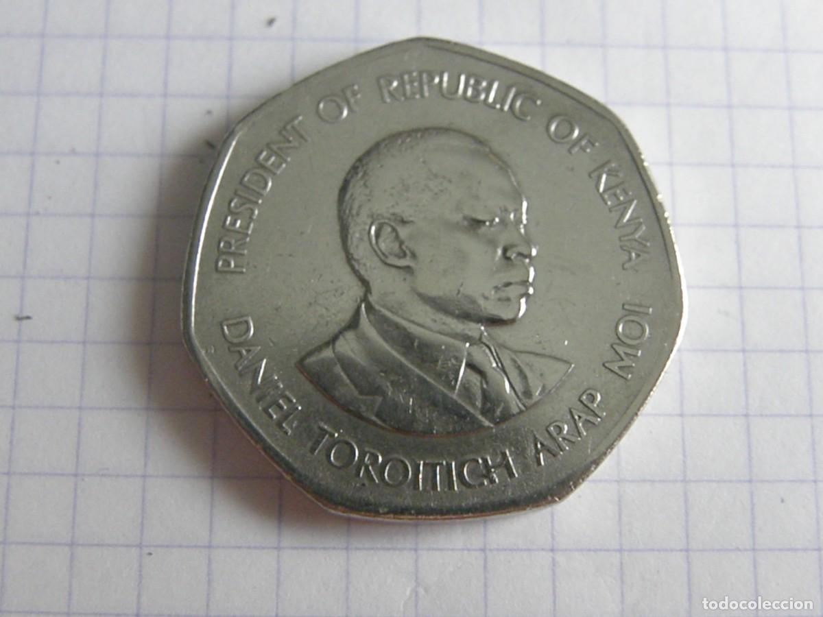 Monnaies anciennes d'Afrique: 5 SHILLINGS KENIA 1994 PRESIDENTE MOI KM#23a ACERO CHAPADO NIQUEL HEPTAGONAL EXOTICA