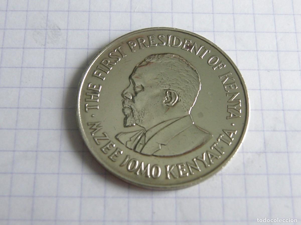 Moedas antigas de &Aacute;frica: 10 CENTS KENIA 1971 KM#11 JOMO KENYATTA ESCUDO LATON NIQUEL