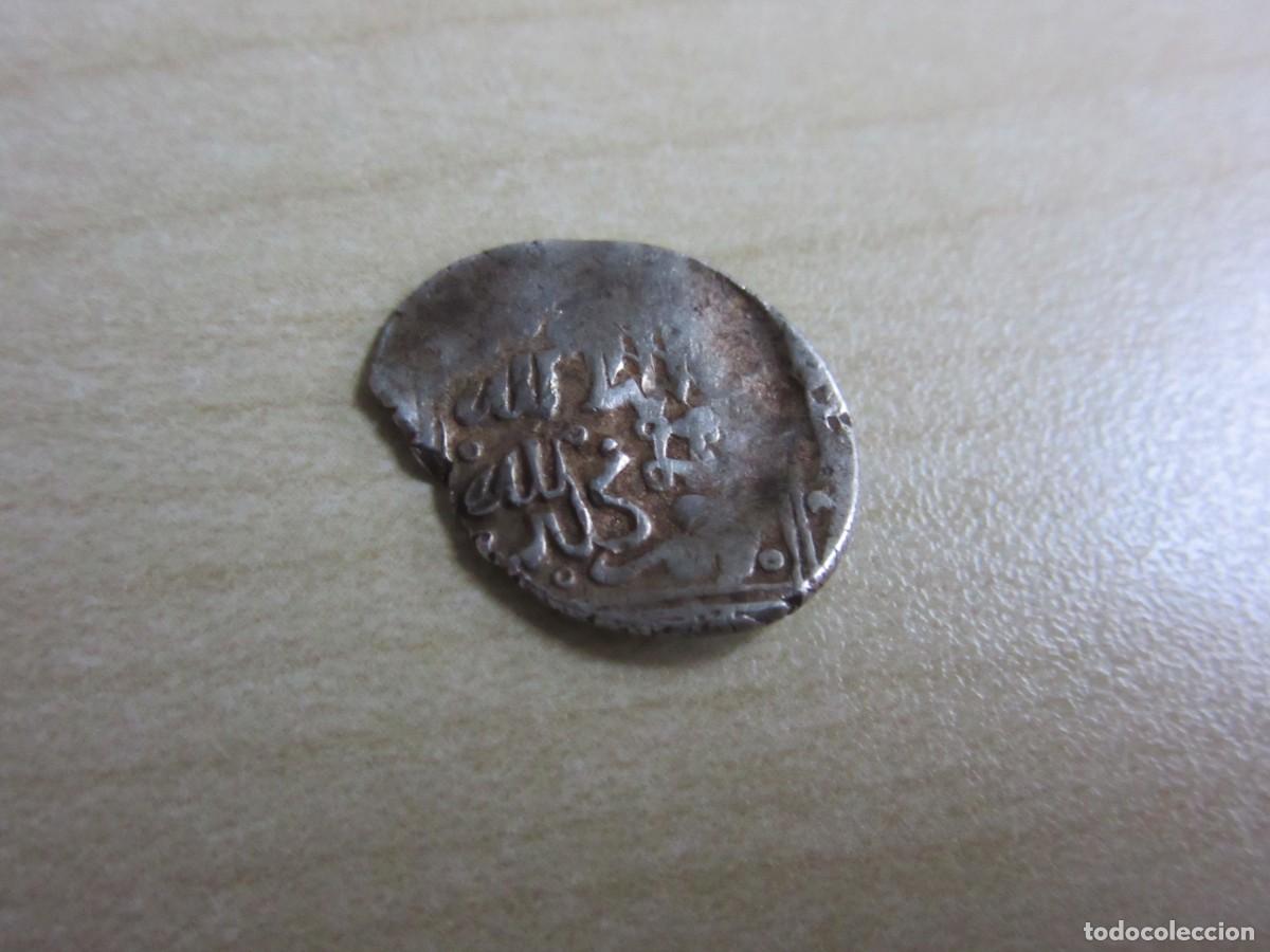 Monedas antiguas de &Aacute;frica: Posible dirham saad&iacute; de plata di&aacute;metro 1,6 cm S XV-XVI