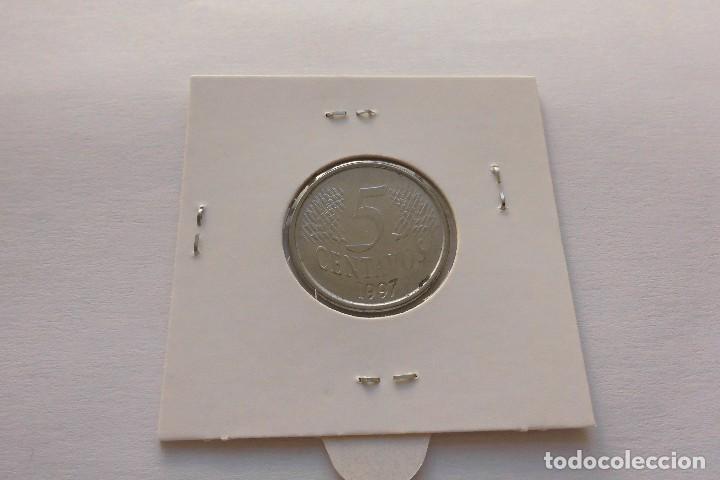 Monedas antiguas de Am&eacute;rica: Brasil 5 Centavos 1997 - Foto 2