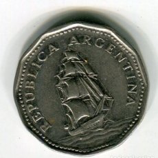 Monedas antiguas de América: ARGENTINA 5 PESOS AÑO 1965. Lote 184820381