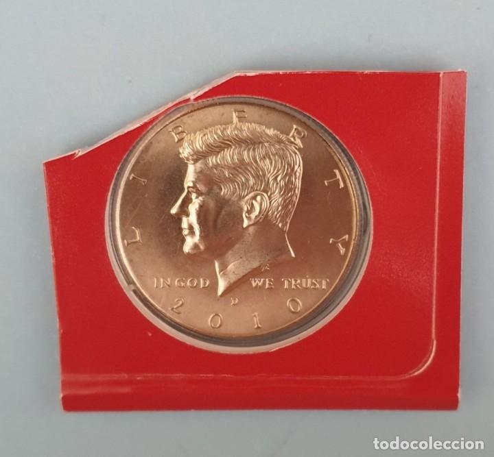 Monedas antiguas de Am&eacute;rica: HALF DOLAR USA 2010 CALIDAD BU - CECA D - SACADO DE ESTUCHE ORIGINAL
