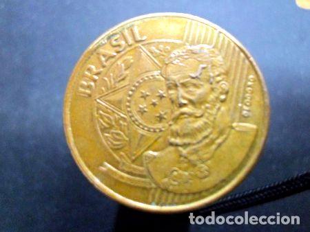 Monedas antiguas de Am&eacute;rica: numitresa brasil moneda con error en la frente - Foto 1