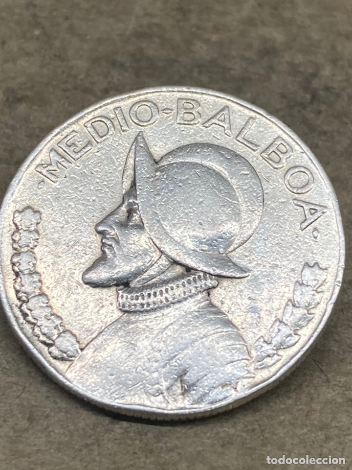 Monedas antiguas de Am&eacute;rica: Moneda de plata Medio Balboa 1930 - Foto 1