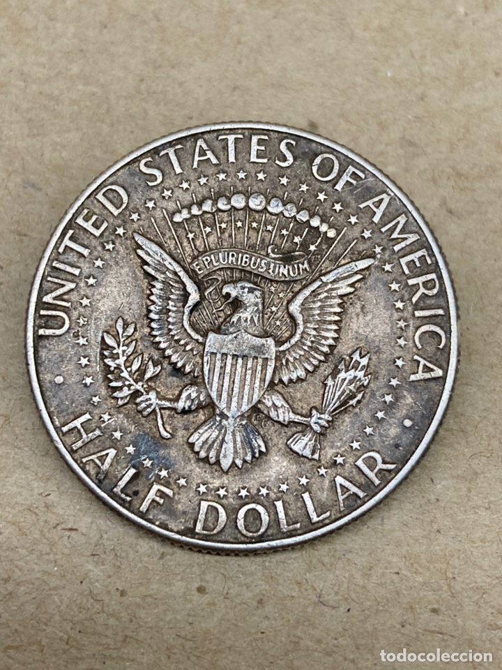 Monedas antiguas de Am&eacute;rica: Moneda de plata Half Dollar 1964 - Foto 1