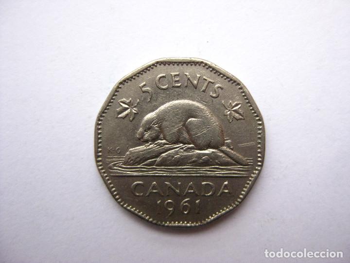 Monedas antiguas de Am&eacute;rica: MONEDA CANADA 5 CENTAVOS 1961 - Foto 2