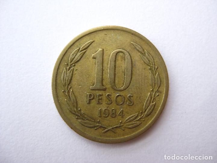 Monedas antiguas de Am&eacute;rica: MONEDA CHILE 10 PESOS 1984 - Foto 2