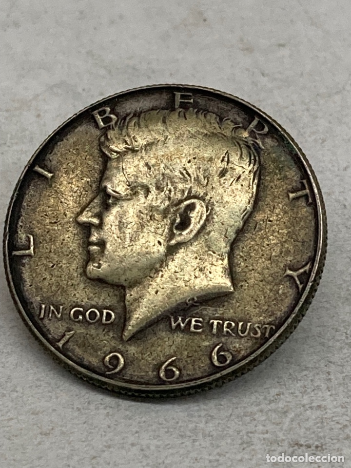 Monedas antiguas de Am&eacute;rica: Moneda de plata Half Dolllar 1966 - Foto 2