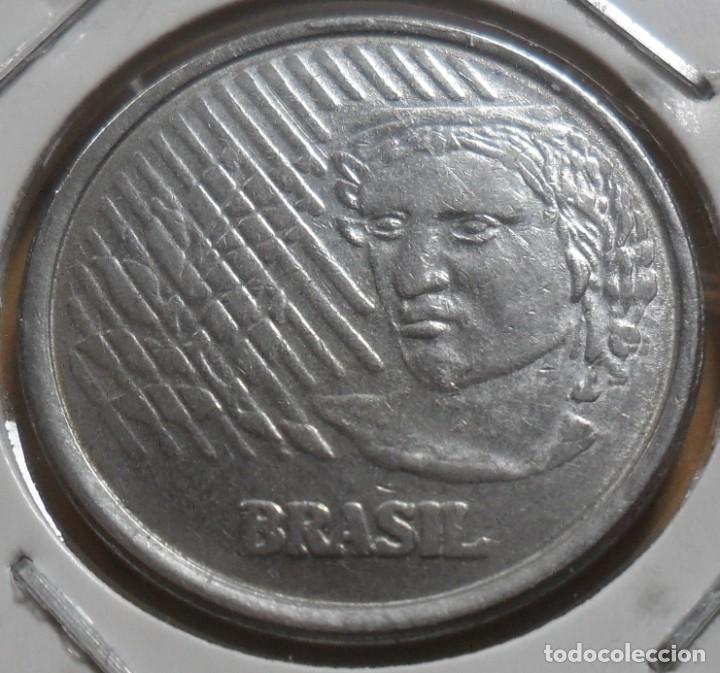 Monedas antiguas de Am&eacute;rica: BRASIL - 50 CENTAVOS - 1994 - Foto 1