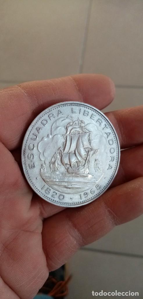Monedas antiguas de Am&eacute;rica: Moneda 10 pesos chile de plata - Foto 3