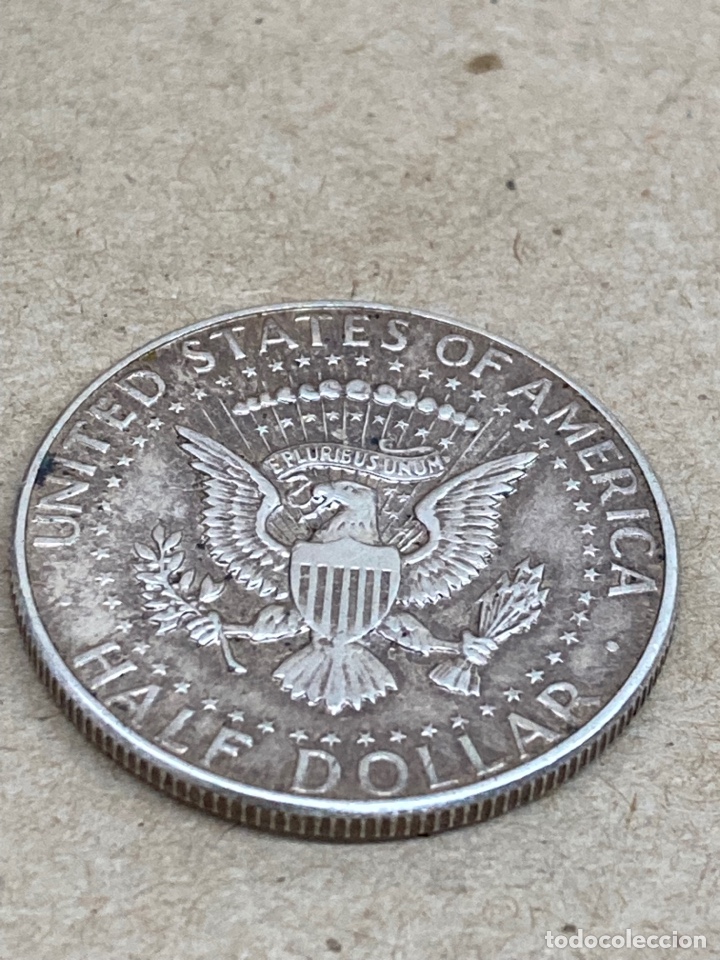 Monedas antiguas de Am&eacute;rica: Moneda de plata Half Dollar 1964 - Foto 1