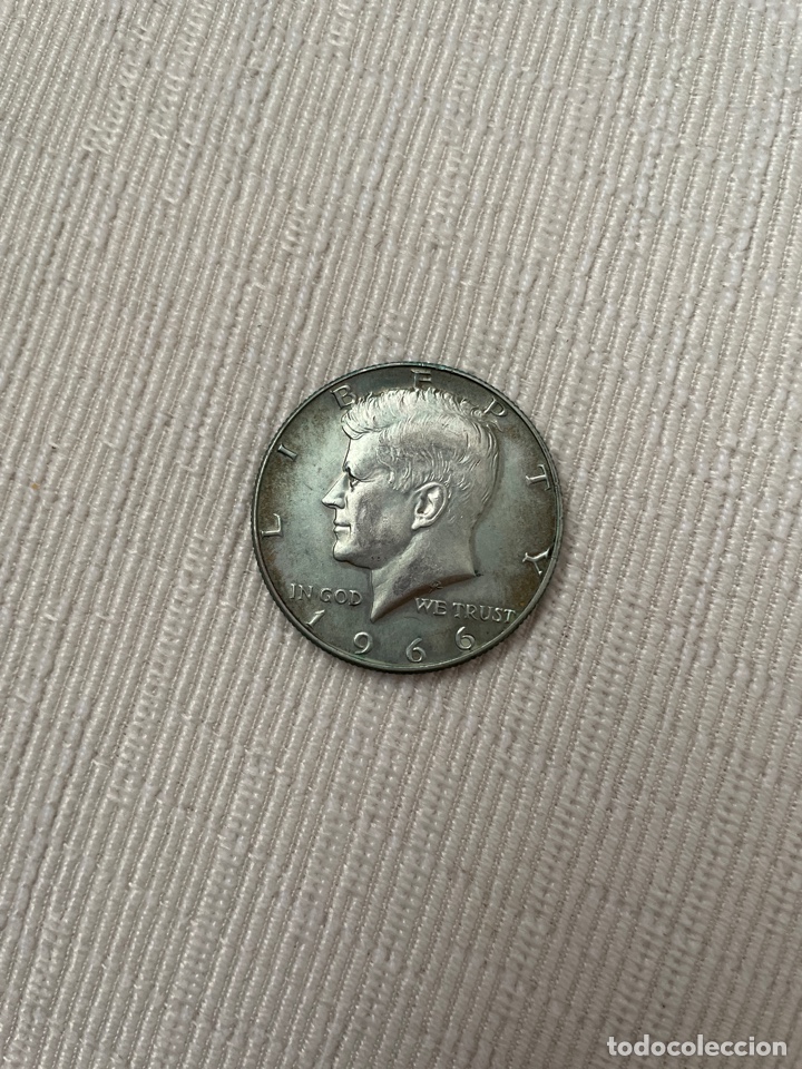 Monedas antiguas de Am&eacute;rica: Medio dolar de 1966 - Foto 1
