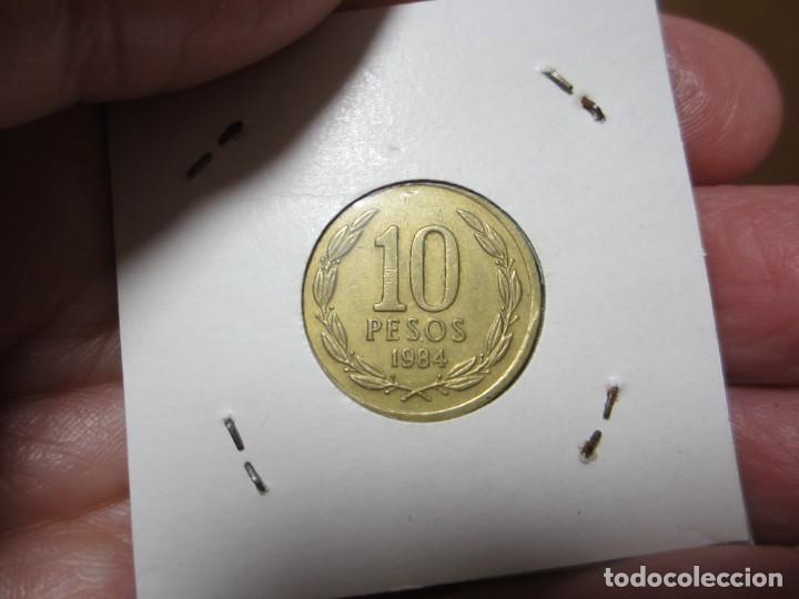Monedas antiguas de Am&eacute;rica: MONEDA DE CHILE DE 10 PESOS DE 1984 - Foto 2