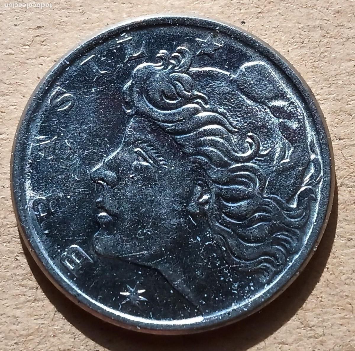 Monedas antiguas de Am&eacute;rica: BRASIL - 20 CENTAVOS 1977 MBC - Foto 1