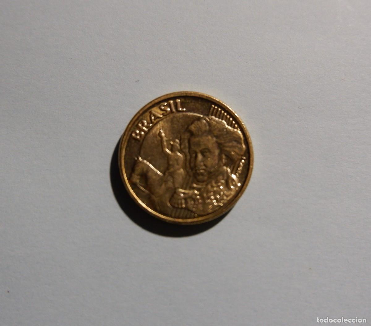 Monedas antiguas de Am&eacute;rica: BRASIL 10 CENTAVOS 2013 - MBC. - Foto 1