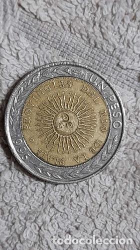 Monedas antiguas de Am&eacute;rica: moneda argentina de 1 con error provingias - Foto 1