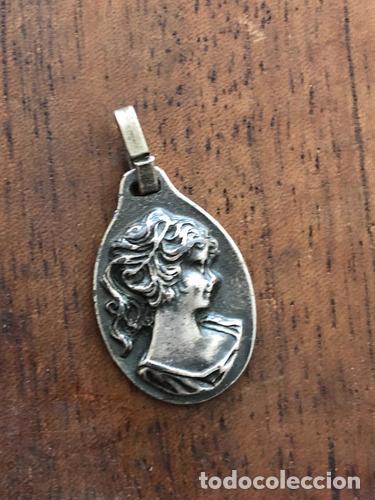 Monedas antiguas de Am&eacute;rica: medalla avon vieja peltre 3 x 15 cm