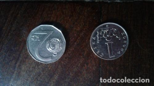 Monedas antiguas de Am&eacute;rica: dos monedas de republica checa - Foto 1