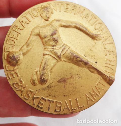 Médaillette FFBB - Fédération Française De Basket-Ball - 1970 - Bronze - Vintage