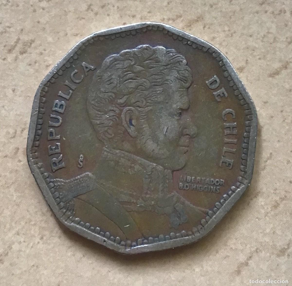 Monedas antiguas de Am&eacute;rica: 50 pesos de Chile. A&ntilde;o 1981 - Foto 2