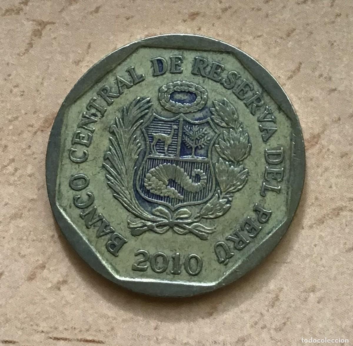 Monedas antiguas de Am&eacute;rica: 20 c&eacute;ntimos de Per&uacute;. A&ntilde;o 2010 - Foto 2